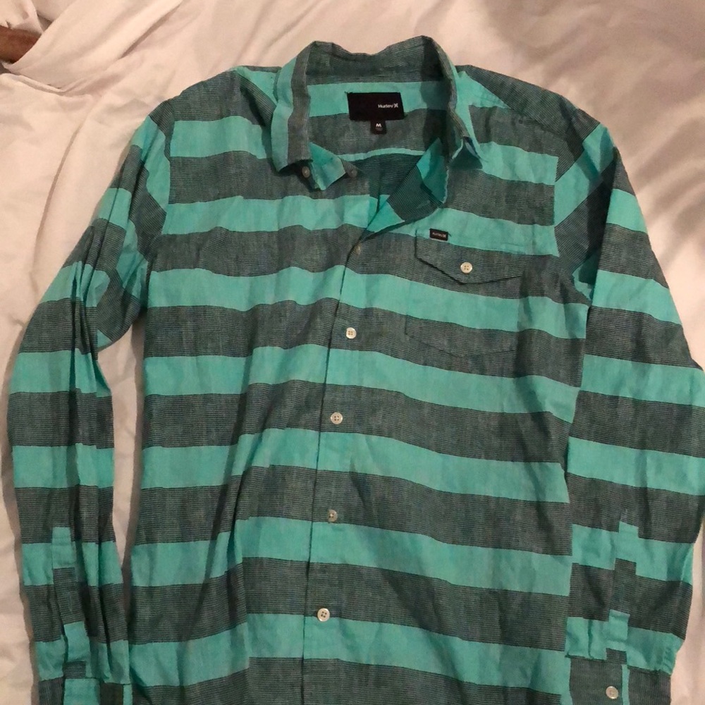 Long sleeve men’s button down shirt
